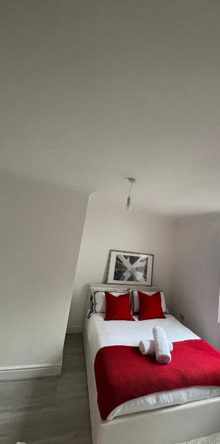 Agyeman Property Олдершот Екстер'єр фото