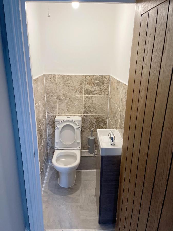 Agyeman Property Олдершот Екстер'єр фото